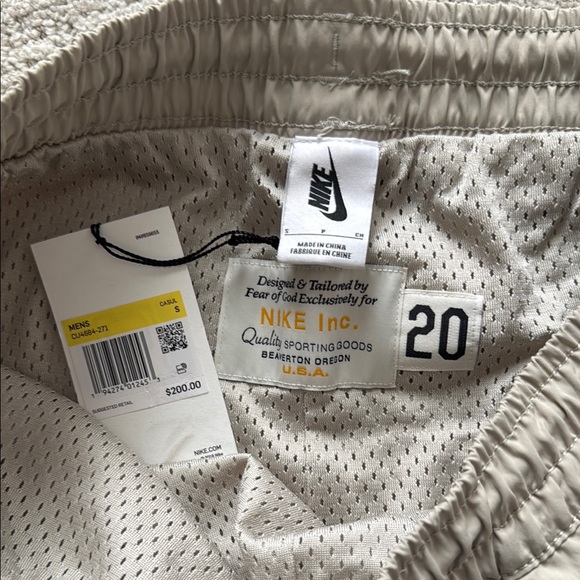 Nike x Fear of God Essentials Pants - Picture 2 of 4